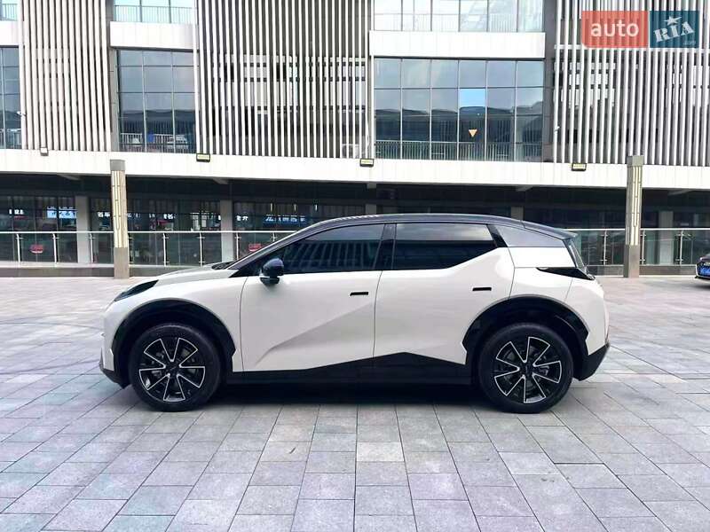 Позашляховик / Кросовер Zeekr X 2025 в Кропивницькому