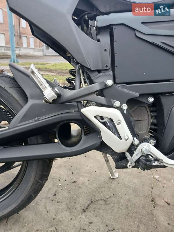 Мотоцикл Супермото (Motard) Zero FXS 2021 в Кременчуге