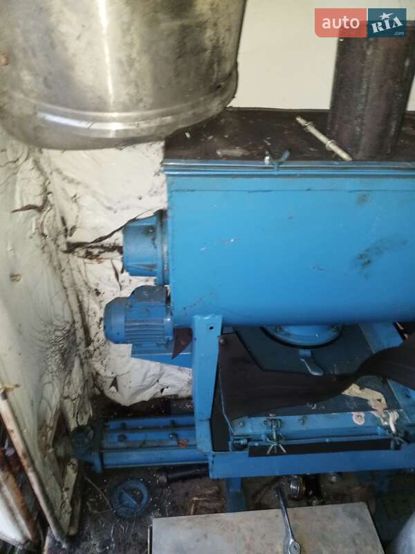 Изотермическая будка ЗИЛ 10A 1995 в Шостке