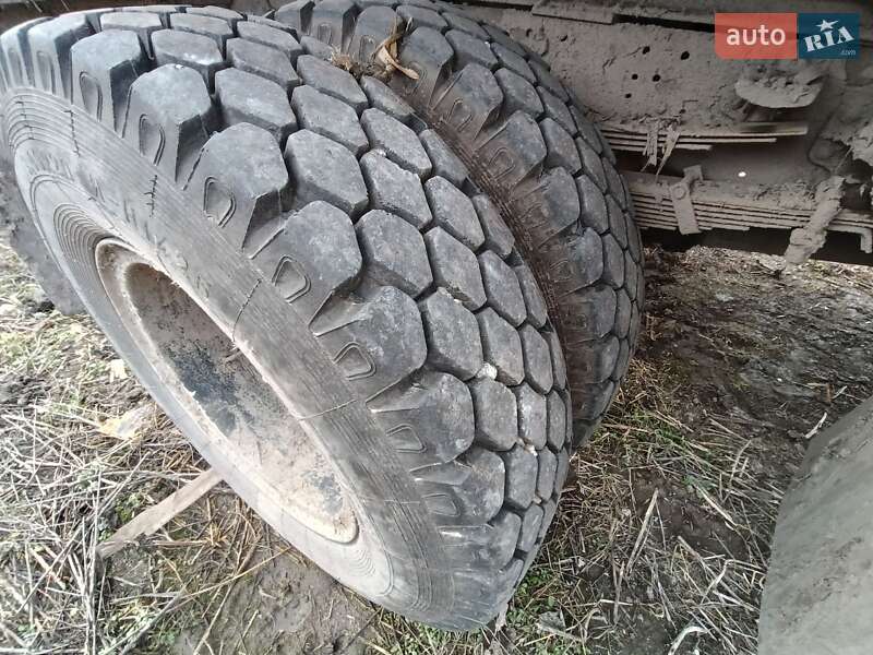 Самоскид ЗИЛ 130 1988 в Тернополі