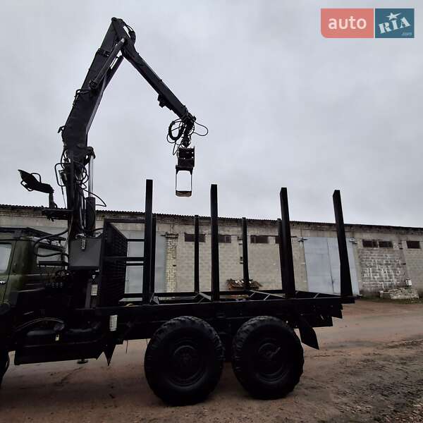 Лесовоз / Сортиментовоз ЗИЛ 131 1983 в Коростене