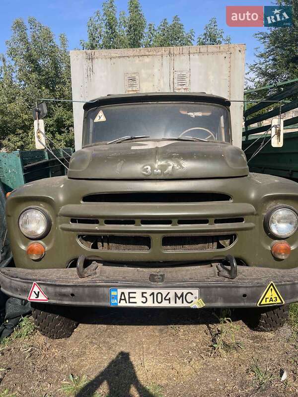 Грузовой фургон ЗИЛ 138А 1983 в 