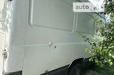Грузовой фургон ЗИЛ 5301 (Бычок) 2000 в 