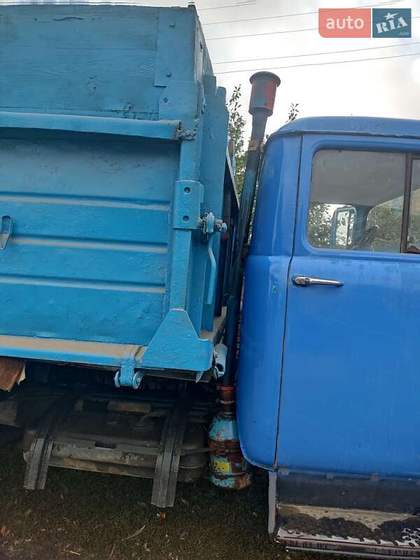 Самоскид ЗИЛ ММЗ 554 1982 в Казанці