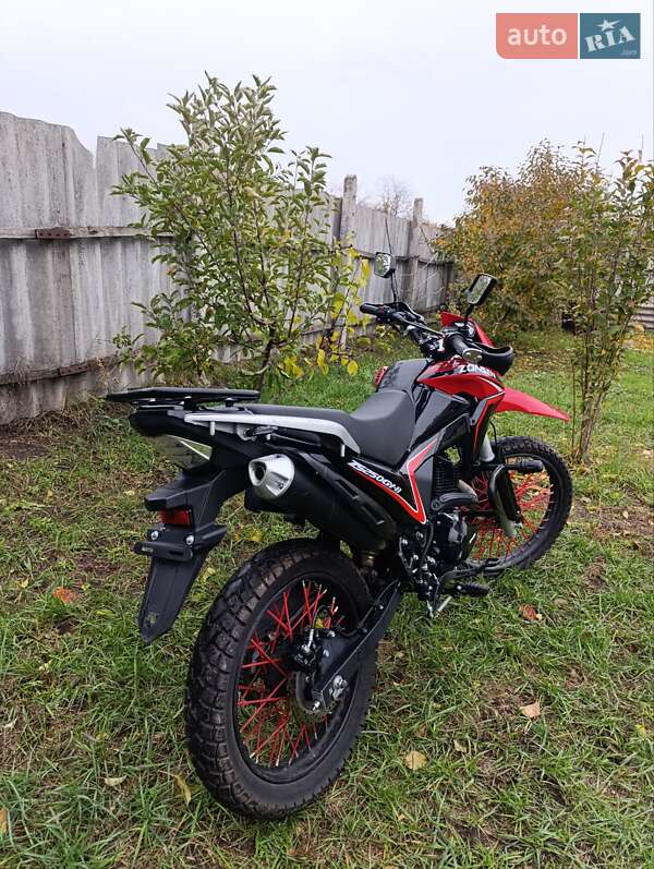 Мотоцикл Внедорожный (Enduro) Zonsen ZS250GY-8 2024 в Чугуеве фото 4 Мотоцикл Внедорожный (Enduro) Zonsen ZS250GY-8 2024 в Чугуеве