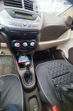 Хэтчбек Zotye Z100 2015 в 