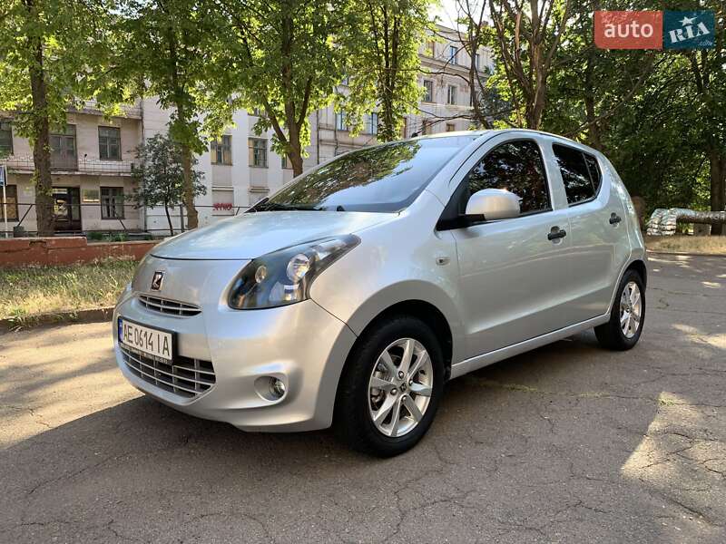 Хетчбек Zotye Z100 2015 в Кривому Розі фото 4 Хетчбек Zotye Z100 2015 в Кривому Розі