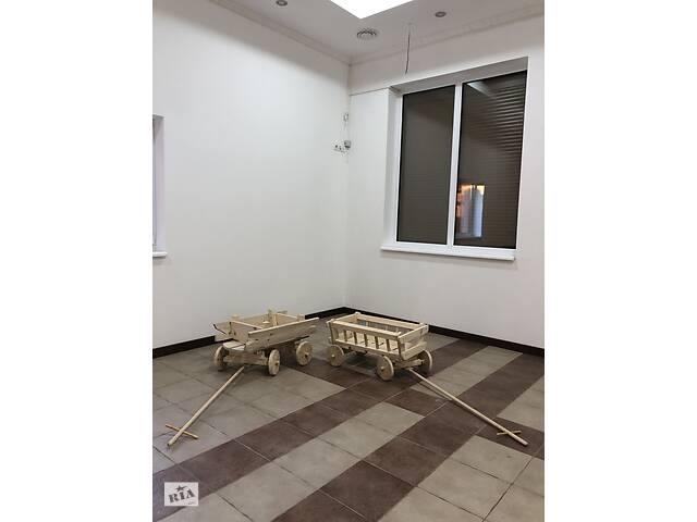 Тачки телеги ,колодец для ландшафтного дизайна