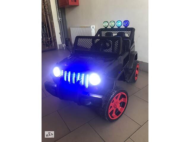 Продам б/у полноприводный джип JEEP BAMBI M 3237EBLR-2-3 ЧЕРНО-КРАСНЫЙ