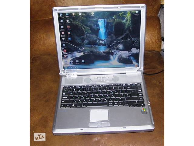 Продам ноутбук робочий, все в комплекте!!! Fujitsu Siemens AMILO L6825