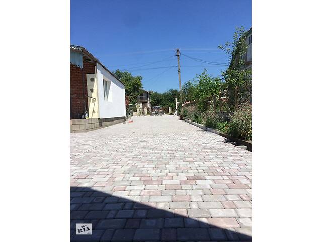 Укладання бруківки, брусчатки!
