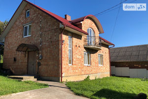 Продается дом на 2 этажа 200 кв. м с садом