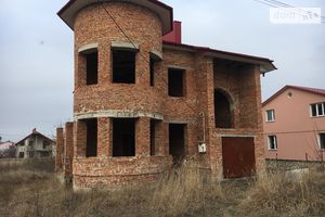 Продается дом на 2 этажа 282 кв. м с подвалом