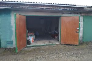 Продается место в гаражном кооперативе под легковое авто на 43 кв. м