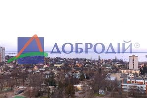 Продается 4-комнатная квартира 135 кв. м в Черкассах
