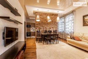 Сдается в аренду 4-комнатная квартира 134 кв. м в Киеве