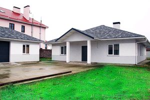 Продается одноэтажный дом 165 кв. м с балконом