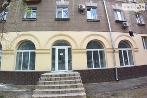 Сдается в аренду помещения свободного назначения 160 кв. м в 5-этажном здании