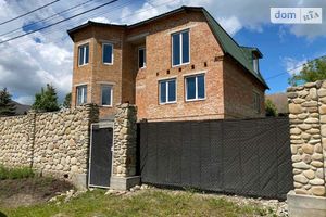Продается дом на 2 этажа 300 кв. м с баней/сауной