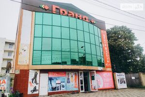 Продається приміщення вільного призначення 682 кв. м в 3-поверховій будівлі