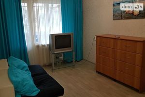 Сдается в аренду 1-комнатная квартира 36 кв. м в Черкассах