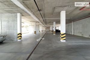 Продается подземный паркинг под легковое авто на 28 кв. м