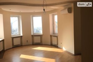 Продается часть дома 330 кв. м с гаражом