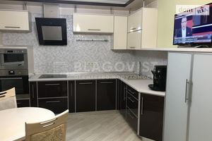 Продается 3-комнатная квартира 115 кв. м в Киеве