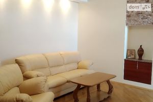 Продается дом на 2 этажа 460 кв. м с мебелью