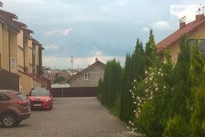 Продається будинок 2 поверховий 255 кв. м з мансардою