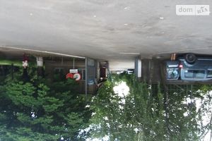 Продается отдельно стоящий гараж под легковое авто на 10 кв. м