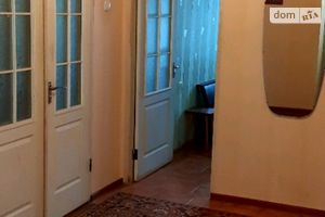 Продається 4-кімнатна квартира 81 кв. м у Мелітополі