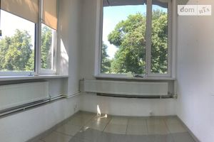 Здається в оренду офіс 43.5 кв. м в торгово-офісному центрі