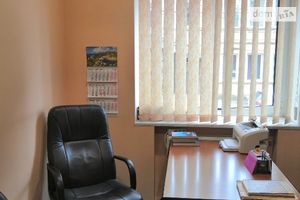 Сдается в аренду офис 63 кв. м в нежилом помещении в жилом доме