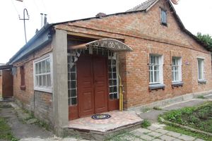Продається одноповерховий будинок 73 кв. м з меблями