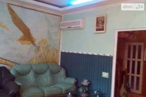 Продается дом на 2 этажа 205 кв. м с участком