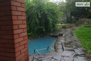 Сдается в аренду одноэтажный дом с балконом