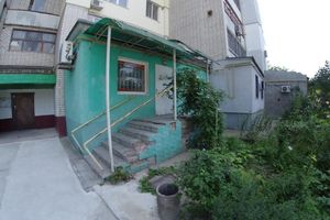 Сдается в аренду помещения свободного назначения 66 кв. м в 9-этажном здании