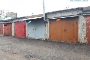 Здається в оренду місце в гаражному кооперативі під легкове авто на 42 кв. м