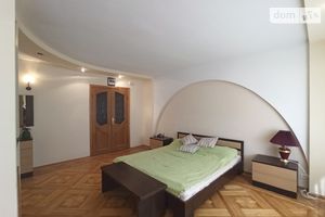 Продается 3-комнатная квартира 101 кв. м в Виннице