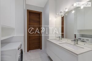 Сдается в аренду 4-комнатная квартира 181 кв. м в Киеве