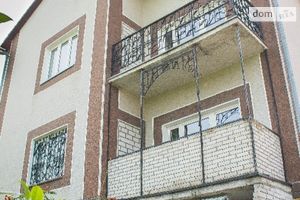 Продается дом на 2 этажа 230 кв. м с садом