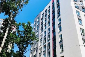 Сдается в аренду торгово-развлекательный комплекс 90 кв. м в 10-этажном здании