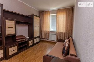 Продается 1-комнатная квартира 41 кв. м в Полтаве