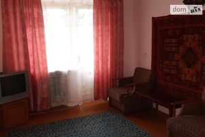 Продається 2-кімнатна квартира 40 кв. м у Стрию