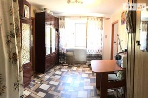 Продается 3-комнатная квартира 42.3 кв. м в Днепре