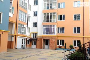 Сдается в аренду помещения свободного назначения 110 кв. м в 11-этажном здании
