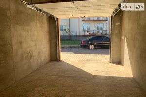 Продается бокс в гаражном комплексе под легковое авто на 21 кв. м