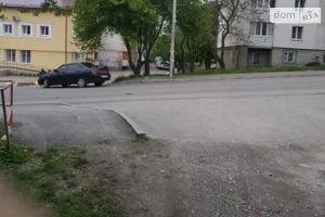 Продається 3-кімнатна квартира 65 кв. м у Хмельницькому