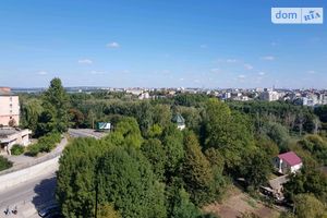 Продается 3-комнатная квартира 110 кв. м в Тернополе